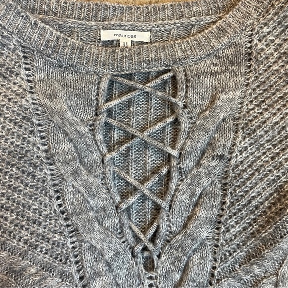 Maurice’s V-Neck Sweater - Picture 4 of 5